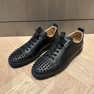 Men’s CL toe spike sneakers. Good condition.
